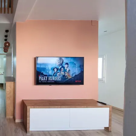 Travel Homes - Newgate 3, Elegant, Heart Of Apartment Colmar